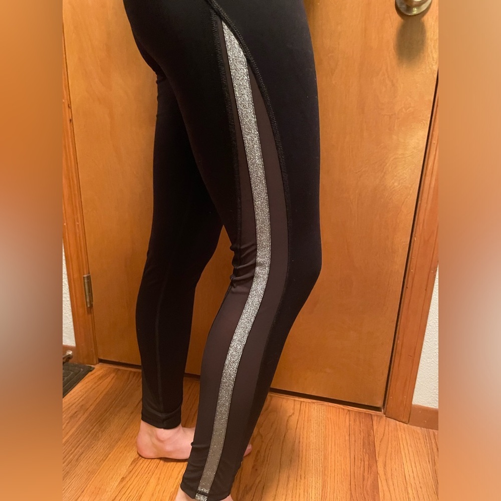 Victoria Secret Black Workout Leggings - Picture 9 of 9